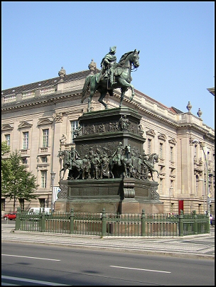  Das Reiterdenkmal Friedrich des Großen
